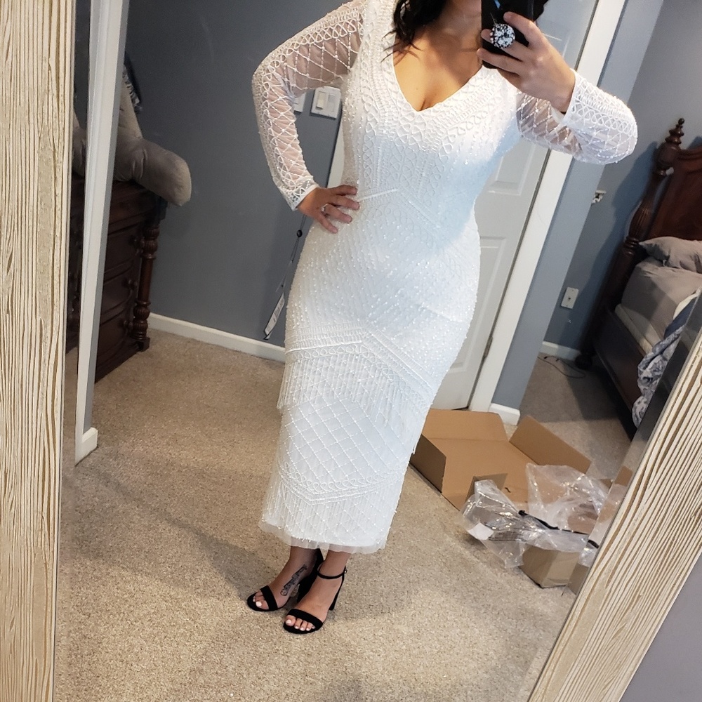 Adrianna Papell

V-Neck Beaded Fringe Dress